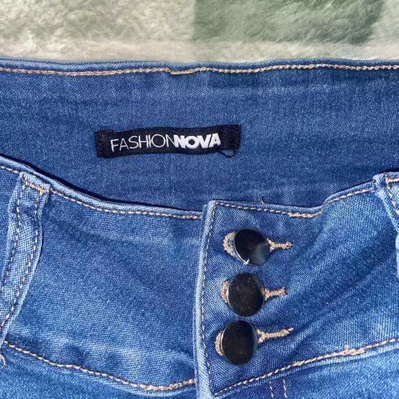 Fashion Nova High-Waisted Skinny Jeans - Picture 2 of 4